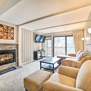 Mammoth Mtn Escape With Pool And Walk To Lift Apartment