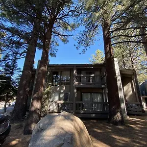 Mammoth Awesome Location-1 Min To Shuttles & Food! Toml-cpan-11402 Apartment